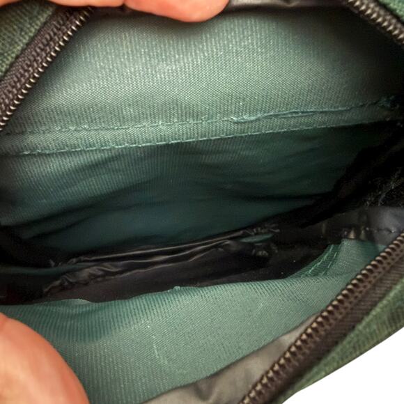 EastSport Vintage Green Canvas Adjustable Crossbody Travel Satchel Bag - Picture 7 of 10